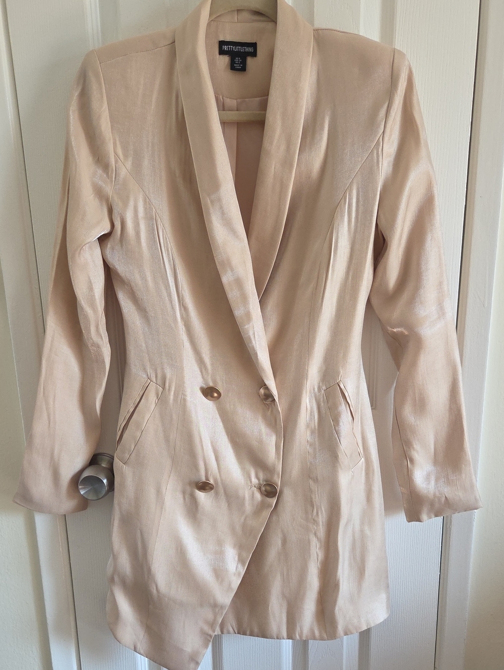 PrettyLittleThing Blush Satin Double-Breasted Blazer